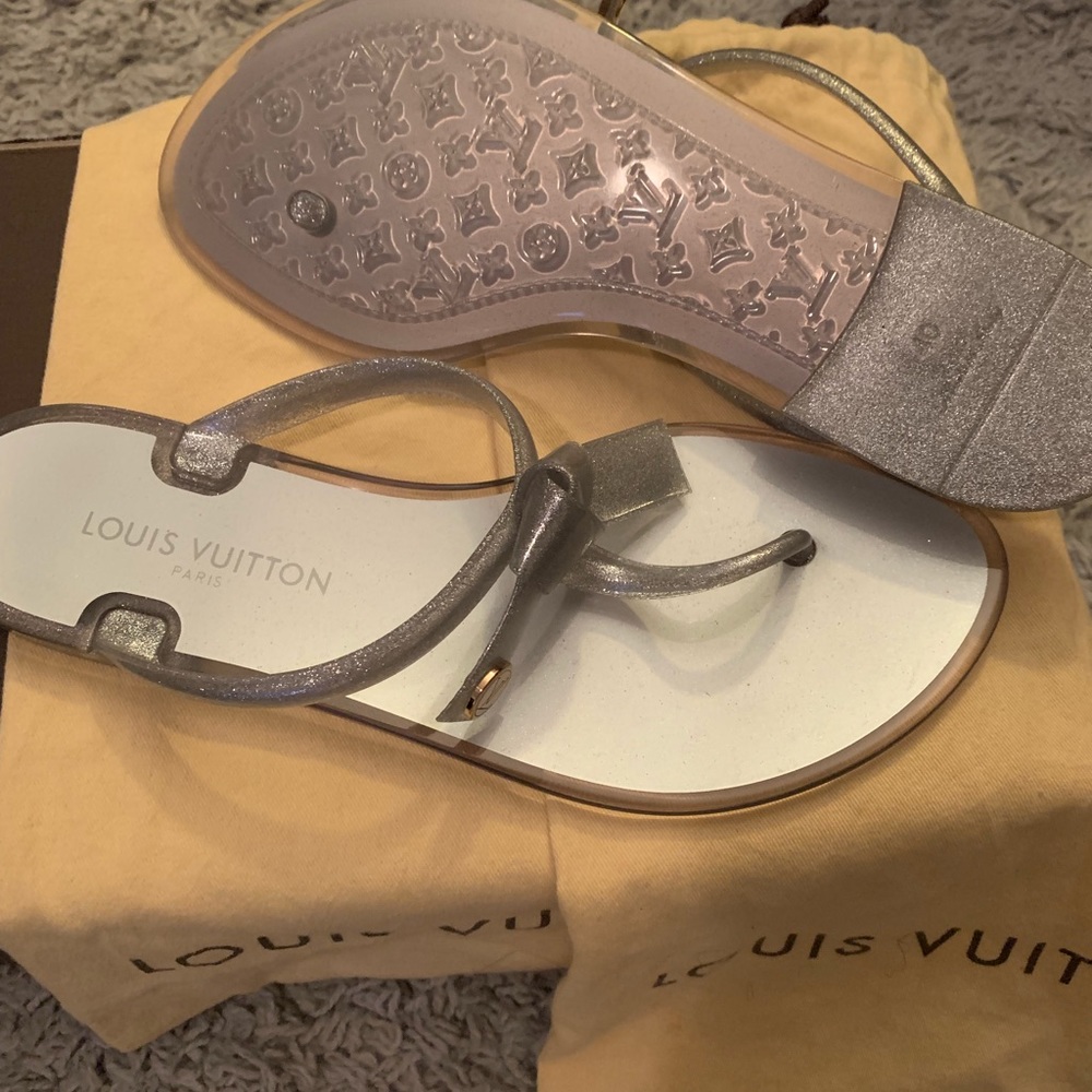 LV